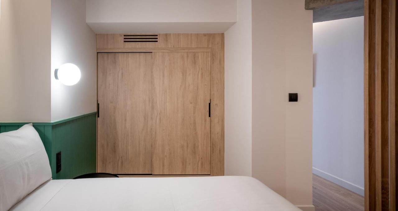 Apartamentos Libere Bilbao Museo Esterno foto