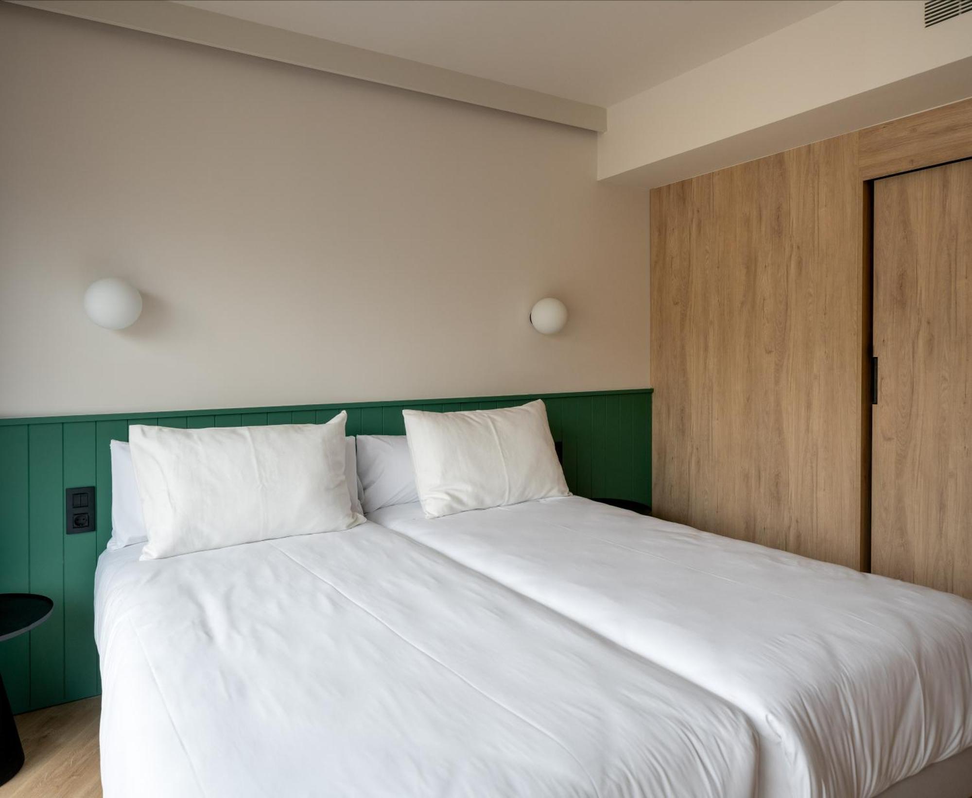 Apartamentos Libere Bilbao Museo Esterno foto